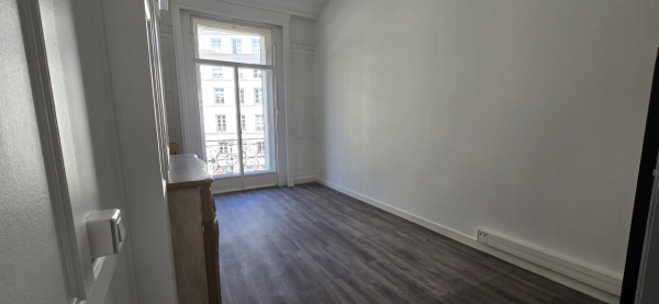Rue La Fayette Bureau 3 (1).jpg